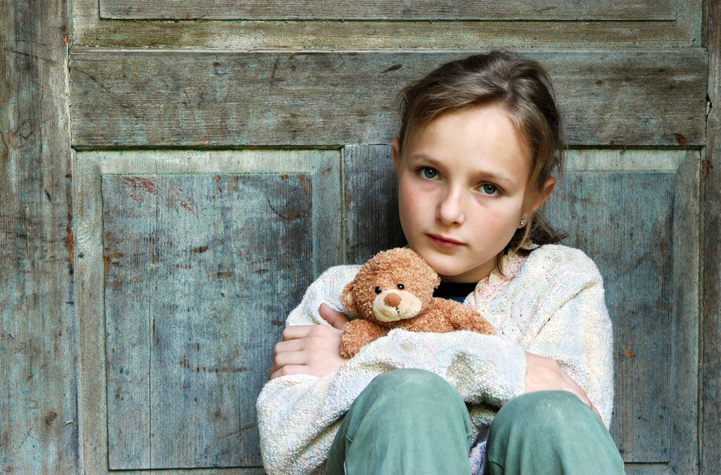 Experiencias de acoso escolar de niños con autismo en escuela ordinaria y especial: factores de riesgo y de protección